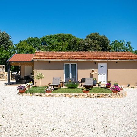 Villa Old Oak Holiday House Rovinj Exterior foto